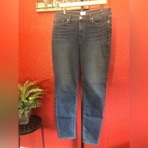 Hudson. Size 30. Blue denim skinny jeans.